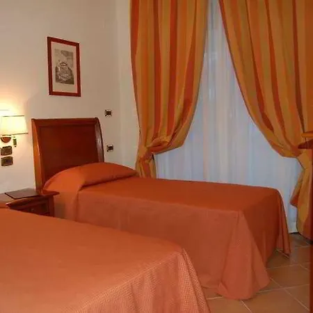 Ξενοδοχείο Minerva 4*