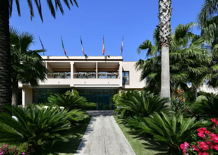 米纳瓦度假酒店 帕埃斯图姆