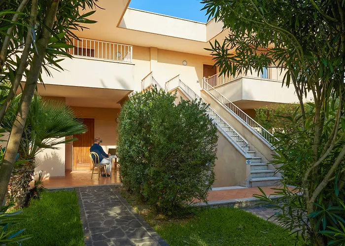 米纳瓦度假酒店 4*