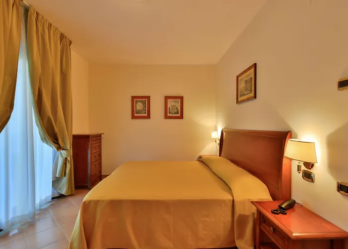 米纳瓦度假酒店 酒店 帕埃斯图姆