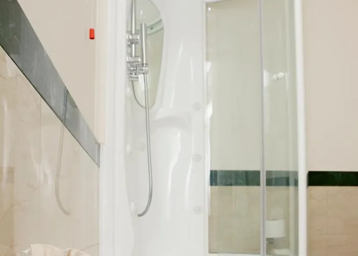 米纳瓦度假酒店 4* 帕埃斯图姆