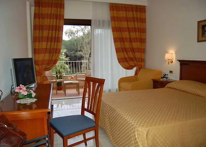 酒店 米纳瓦度假酒店 4*