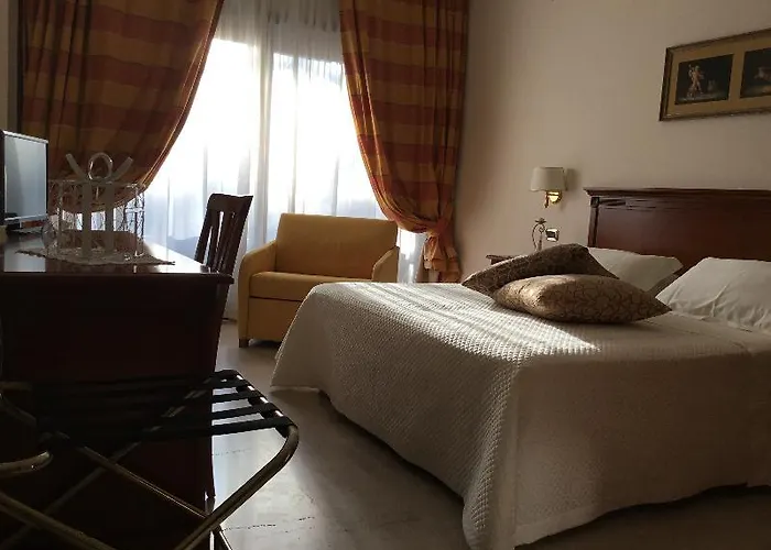 米纳瓦度假酒店 4*