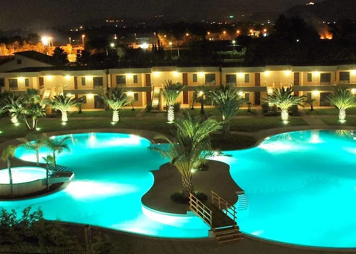 米纳瓦度假酒店 4*