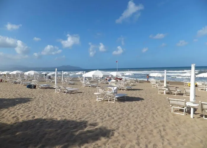 米纳瓦度假酒店 帕埃斯图姆